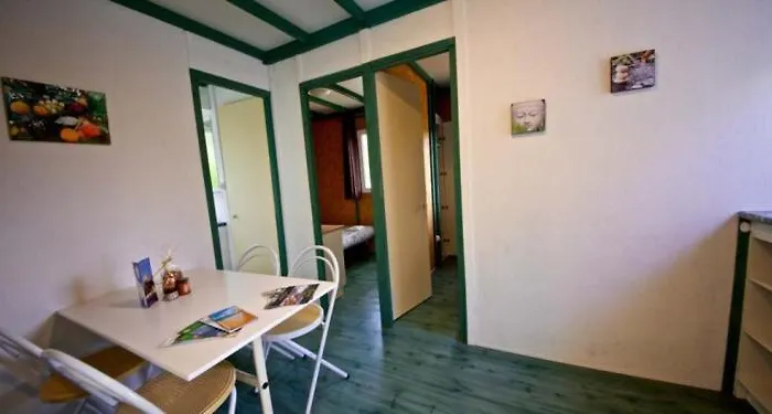 Kemp Location De Meremaki